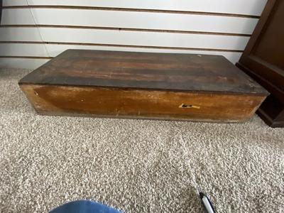 VINTAGE WOODEN DISPLAY SEED BOX