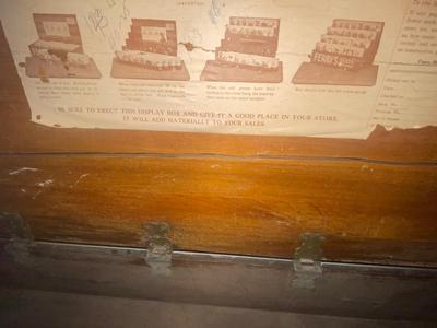 VINTAGE WOODEN DISPLAY SEED BOX