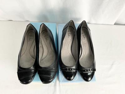 Lot B 462 Two Pair of Life Stride Ladies Shoes (size 9)