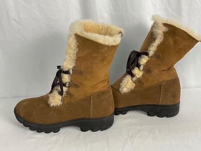 Lot B 464 Cloud Nine Warm Winter Faux Fur Lined Suede Boot (size 8)