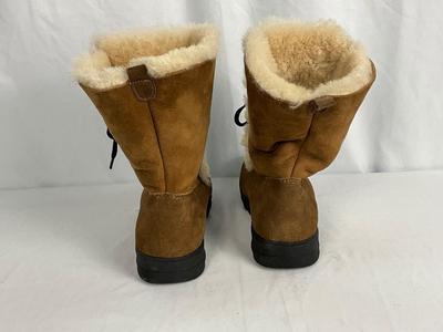 Lot B 464 Cloud Nine Warm Winter Faux Fur Lined Suede Boot (size 8)