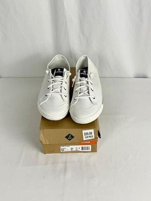 Lot A 468 NIB Sperry Lounge LTT White Shoes (size 9.5)