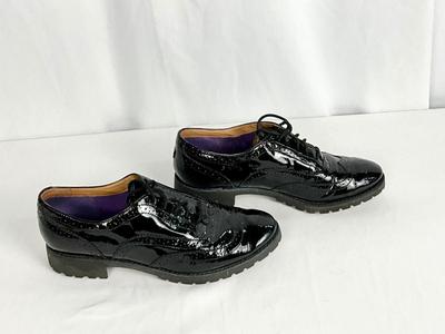 Lot A 469 Sperry Top-Sider Black Patent Leather Wingtip Oxford Shoes (Like new, size 8)