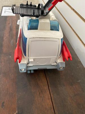 ECTO-1 1984 KENNER VINTAGE "THE REAL GHOSTBUSTERS" CAR