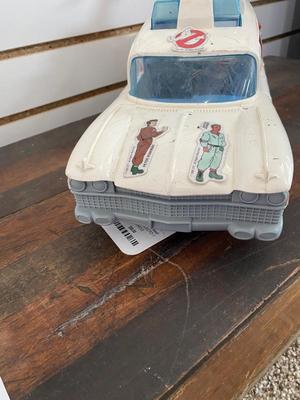 ECTO-1 1984 KENNER VINTAGE "THE REAL GHOSTBUSTERS" CAR