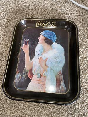 VINTAGE COCA-COLA TRAY & ANNIVERSARY CLOCK PLUS A GLASS LAMP