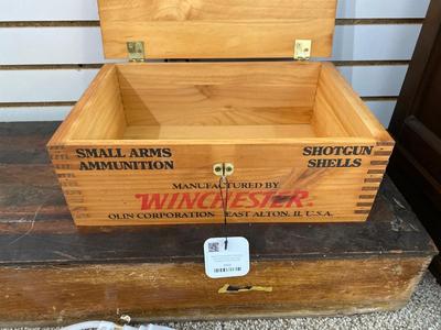 WINCHESTER 250 ROUND 12 GAUGE AMMO BOX