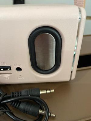 RETRO LIKE RADIO TISSUE BOX HOLDERS AND MINI BLUETOOTH RADIO