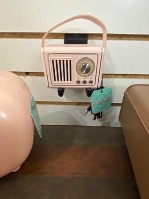 RETRO LIKE RADIO TISSUE BOX HOLDERS AND MINI BLUETOOTH RADIO