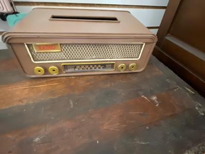 RETRO LIKE RADIO TISSUE BOX HOLDERS AND MINI BLUETOOTH RADIO