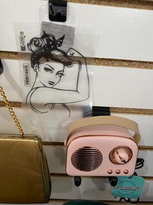 VINTAGE GOLD CLUTCH, MINI BLUETOOTH RADIO/MP3 PLAYER, WINDOW DECAL, TISSUE BOX HOLDER