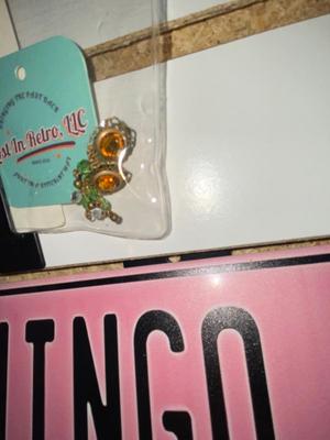 FLAMINGO ROAD SIGN AND A TISSUE BOX HOLDER