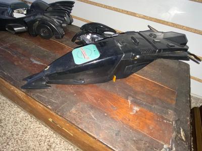1989 DC COMICS TOYBIZ BATMOBILE, 1990 KENNER BATJET