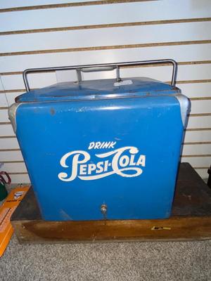 GREAT CONDITION 1950’S METAL PEPSI-COLA COOLER