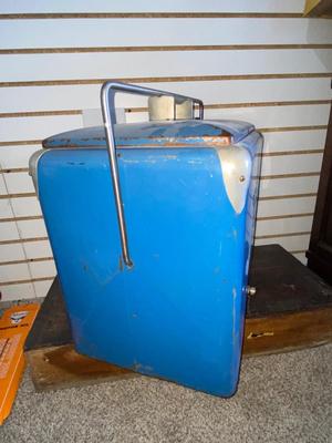 GREAT CONDITION 1950’S METAL PEPSI-COLA COOLER