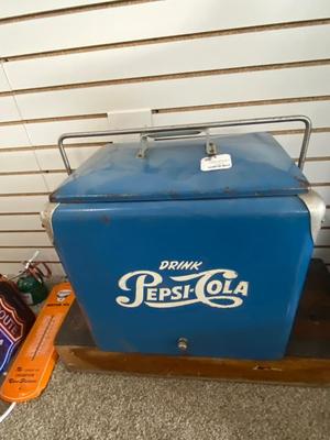 GREAT CONDITION 1950’S METAL PEPSI-COLA COOLER