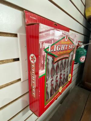TEXACO LIGHT SET AND OIL CAN