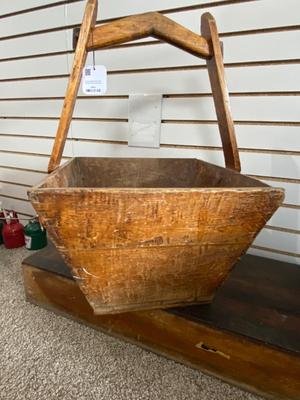 ANTIQUE WOODEN RICE/HARVEST BUCKET