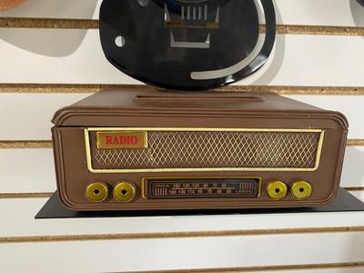 VINYL ALBUM GUITAR SHAPED CLOCK, RETRO LOOK TISSUE BOX HOLDER AND BALL CAPS