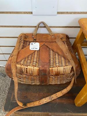 VINTAGE FISHING CREEL AND LITTLE WOODEN STOOL