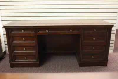 Hooker Furniture Office Desk