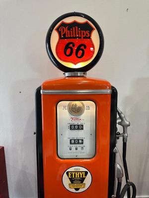 AUTHENTIC RETRO PHILLIPS 66 GAS PUMP WITH GLOBE