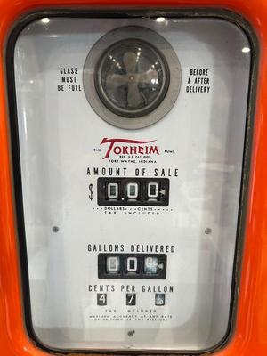AUTHENTIC RETRO PHILLIPS 66 GAS PUMP WITH GLOBE