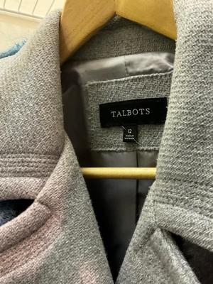 M1587 Ladies Talbots Grey Jacket with Mohair Scarf