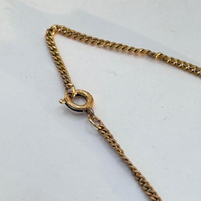 LOT 333J: Vintage 1/20th 12kt Gold Fill Shell Cameo Pendant / Brooch on 18” Chain