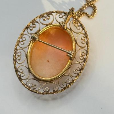 LOT 333J: Vintage 1/20th 12kt Gold Fill Shell Cameo Pendant / Brooch on 18” Chain