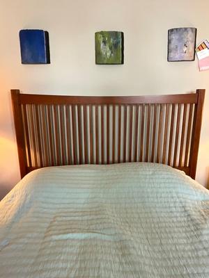 UBL632 Nichols & Stone Cherry Queen Size Wooden Headboard