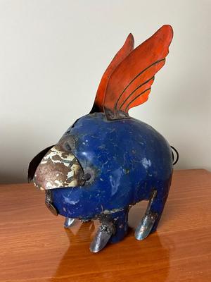 UBL636 Metal Flying Pig Decor with Pig Watering Can
