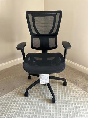 BR642 Black Multi Adjustable Mesh Office Chair with Clear Floor Mat