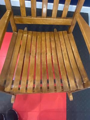 NICE BIG ROCKING CHAIR