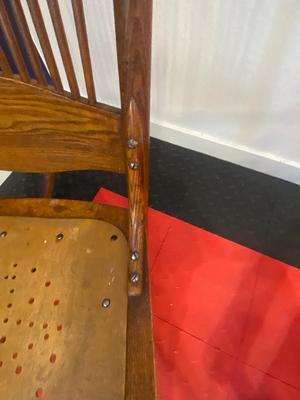 ANTIQUE ROCKING CHAIR
