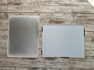 2 METAL/TIN SIGNS (5)