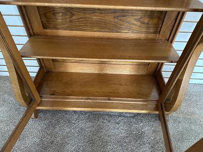 ANTIQUE DISPLAY/CURIO CABINET