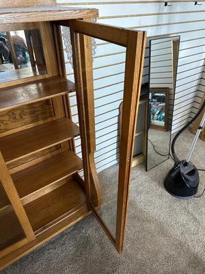 ANTIQUE DISPLAY/CURIO CABINET
