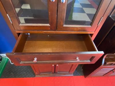 NICE LITTLE STORAGE/DISPLAY CABINET