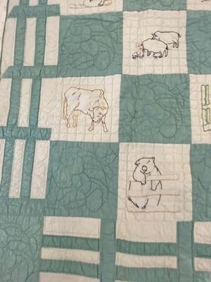ADORABLE BARNYARD HANDMADE EMBROIDERED QUILT