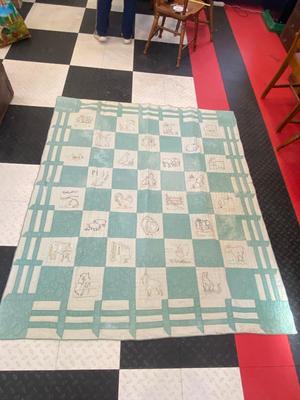 ADORABLE BARNYARD HANDMADE EMBROIDERED QUILT