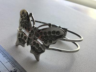 Beautiful silver tone butterfly bracelet