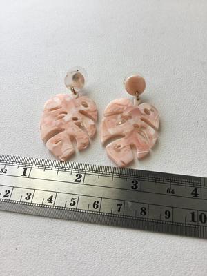 Beautiful light pink leaf earrings