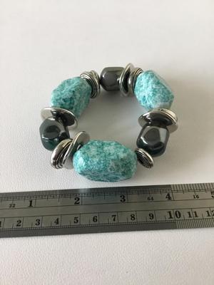 Beautiful blue stretchy faux stone bracelet