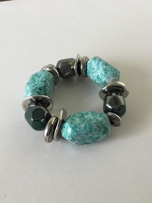 Beautiful blue stretchy faux stone bracelet