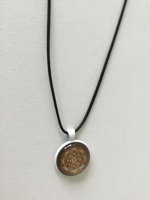 Cord type fashion necklace