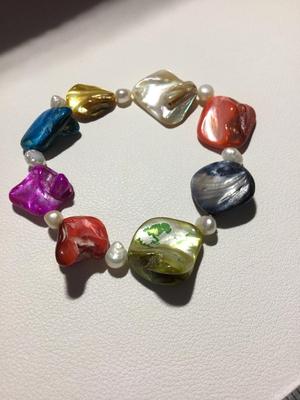 Colorful beaded stretchy bracelet