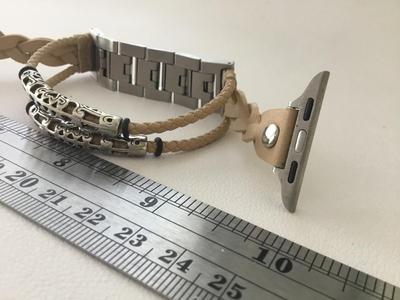 Apple Watch bracelet magnetic connector