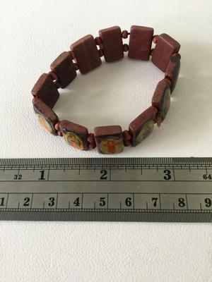 Stretchy religious bracelet