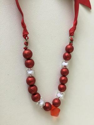Red beaded rope type vintage fashion necklace